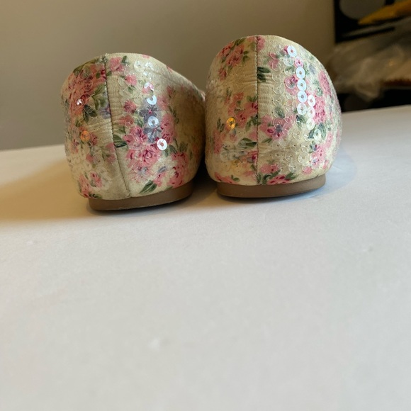 Sequins Floral Ballet Flats - Picture 4 of 4